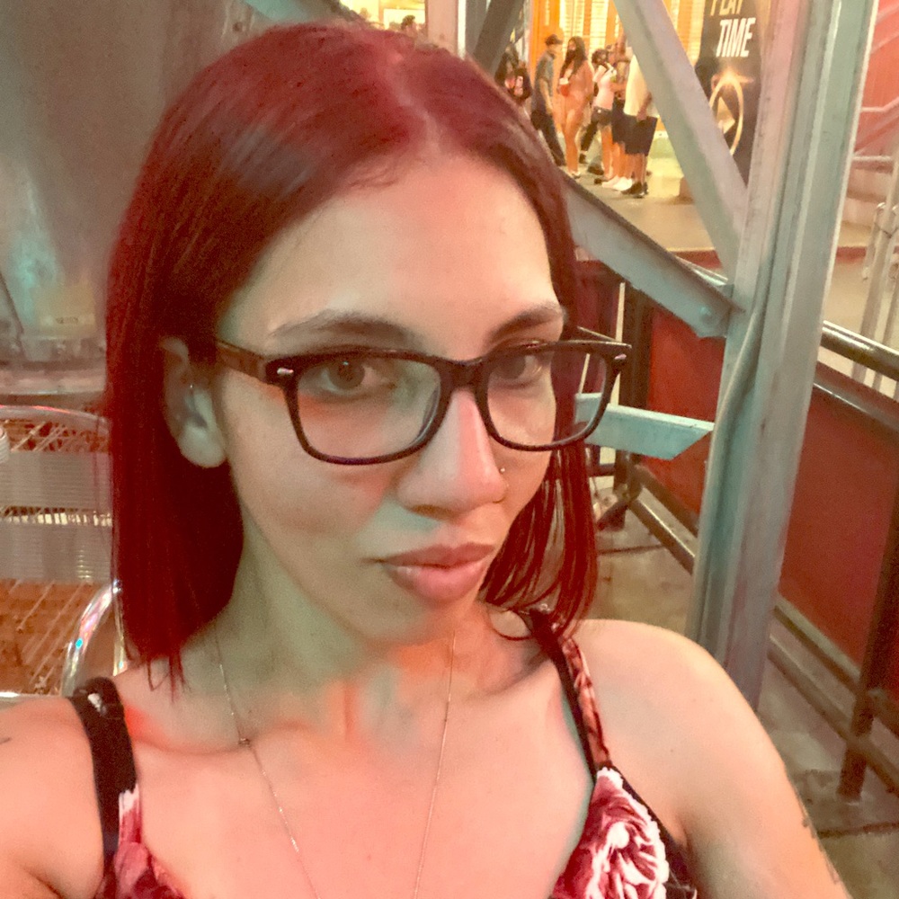 Meet your Posher, Alivia m